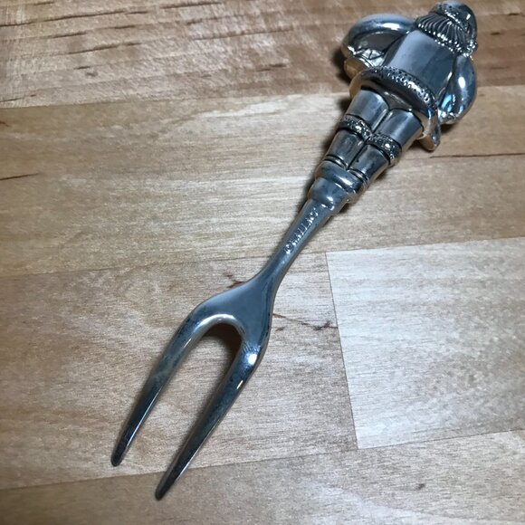Vintage Wallace Silversmiths Silver Plated Holiday Christmas Santa Claus Fork - Picture 4 of 7